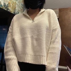 White Knitted Pullover
